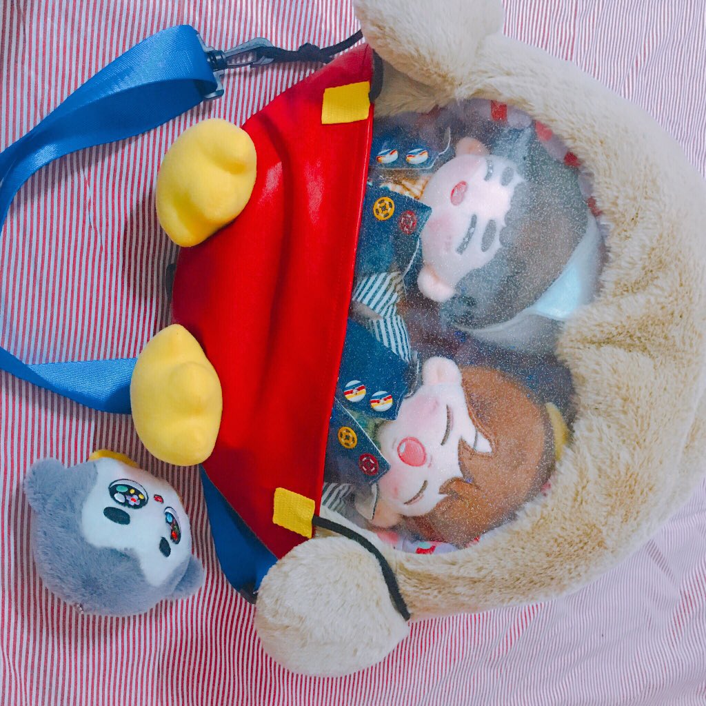 cloud_0112's tweet photo. Penguin swing doll bag Pre-sale closes on the last day of October🥰🥰🥰 https://t.co/BNb6AFo9kN