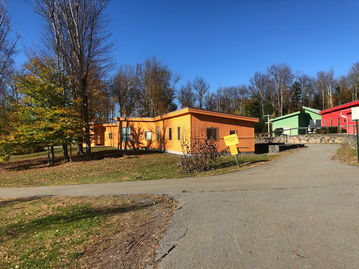 katiewr31413491's tweet photo. #CenterForDiscovery Teen Campus!! Ecologically sustaining + smart architecture. 👏👏👏👏 https://t.co/oKUb14ZKt8