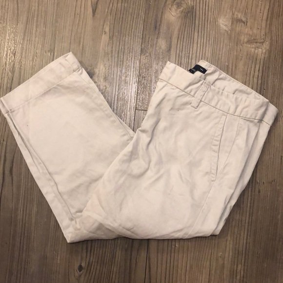 So good I had to share! Check out all the items I'm loving on <a href="/Poshmarkapp/">Poshmark</a> from @JenniferKRosen #poshmark #fashion #style #shopmycloset #bananarepublic #bathbodyworks #gap: posh.mk/SGRWB9lG3Z