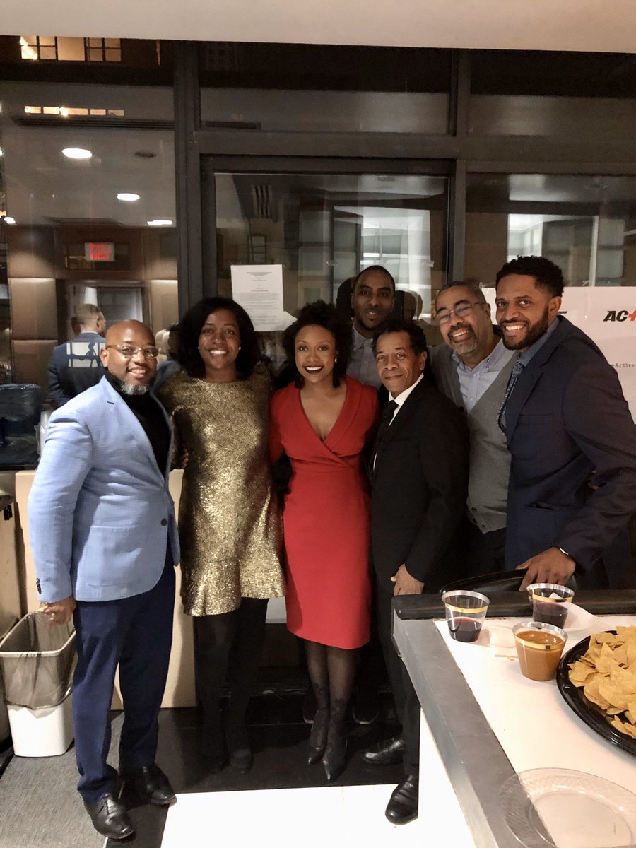 Harmongoff4NY's tweet photo. Ended My Evening At The Active Plus Annual Benefit Reception Where I Presented A Proclamation To The Wonderful Executive Director Of The New York Dermatology Group Foundation, Stephan Bognar! This Was Such A Great Event!#TeamSenatorBenjamin https://t.co/wIPwqOooJS