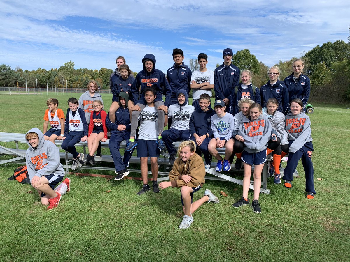 GoblesXC's tweet photo. Great day at Little Guys Invite. Thank you seniors, Alana, Gavin and Cesar. https://t.co/oF3Jn3FjgI