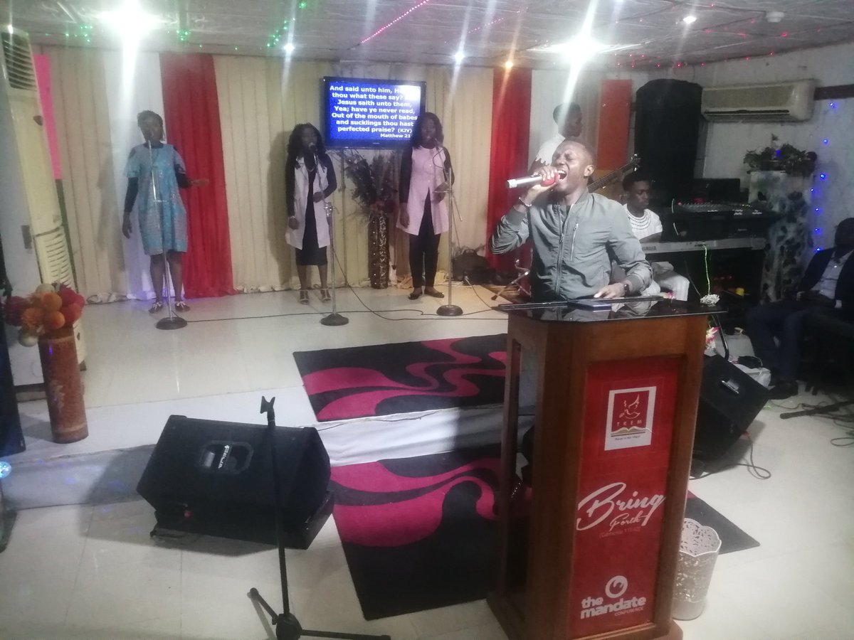 tremlighthouse's tweet photo. "Persistence can ware out influence when it is your time of delivery" Rev. Damilola Oluwatoyinbo #BRINGFORTH #TMC2019 #SLC2019 #TREM #TREMLIGHTHOUSE #TheMandateConference2019 @drmikeokonkwo @ohioojeagbase @damilolaonline @bobbyfrancy @adebayoshyne @tremlighthouse1 @ChurchEventsNG https://t.co/1zC61DROjH