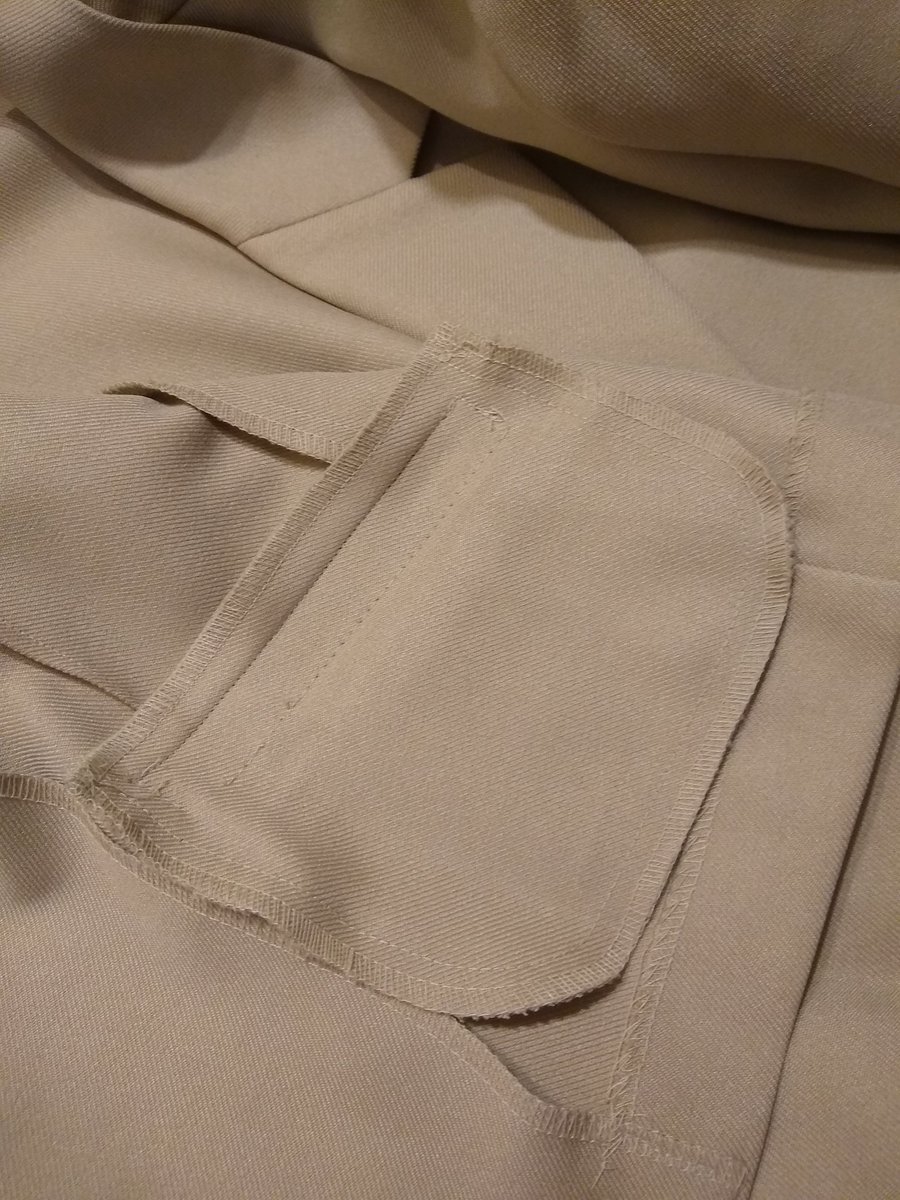 Judithdemel's tweet photo. Women.  Want. Real. Pockets.
#pockets #DoBetter #womensfashion #workingwomen #whyputitthereifitdoesntworktho https://t.co/IqJsegsUE2