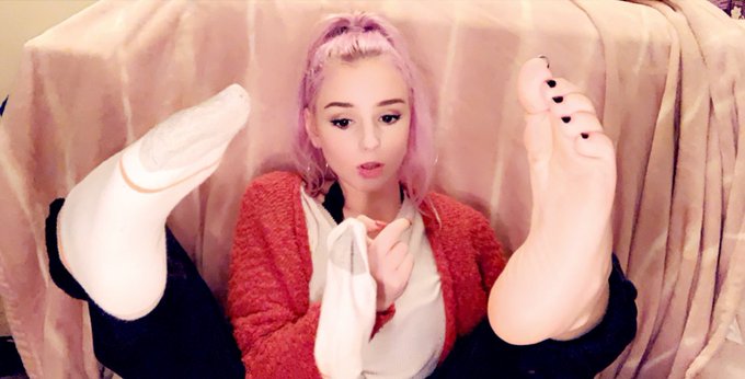 Oopsie I think I lost it 😧 #footfetısh #footlover #feetlovers #feetfreaks #feetpic #feetoftwitter https://t<a href="/tag/footfet%C4%B1sh"class="tags">#footfetısh</a><a href="/tag/footlover"class="tags">#footlover</a><a href="/tag/feetlovers"class="tags"><span>#feetlovers</span></a><a href="/tag/feetpic"class="tags"><span>#feetpic</span></a><a href="/tag/feetfreaks"class="tags"><span>#feetfreaks</span></a><a href="/tag/feetoftwitt"class="tags"><span>#feetoftwitt</span></a>