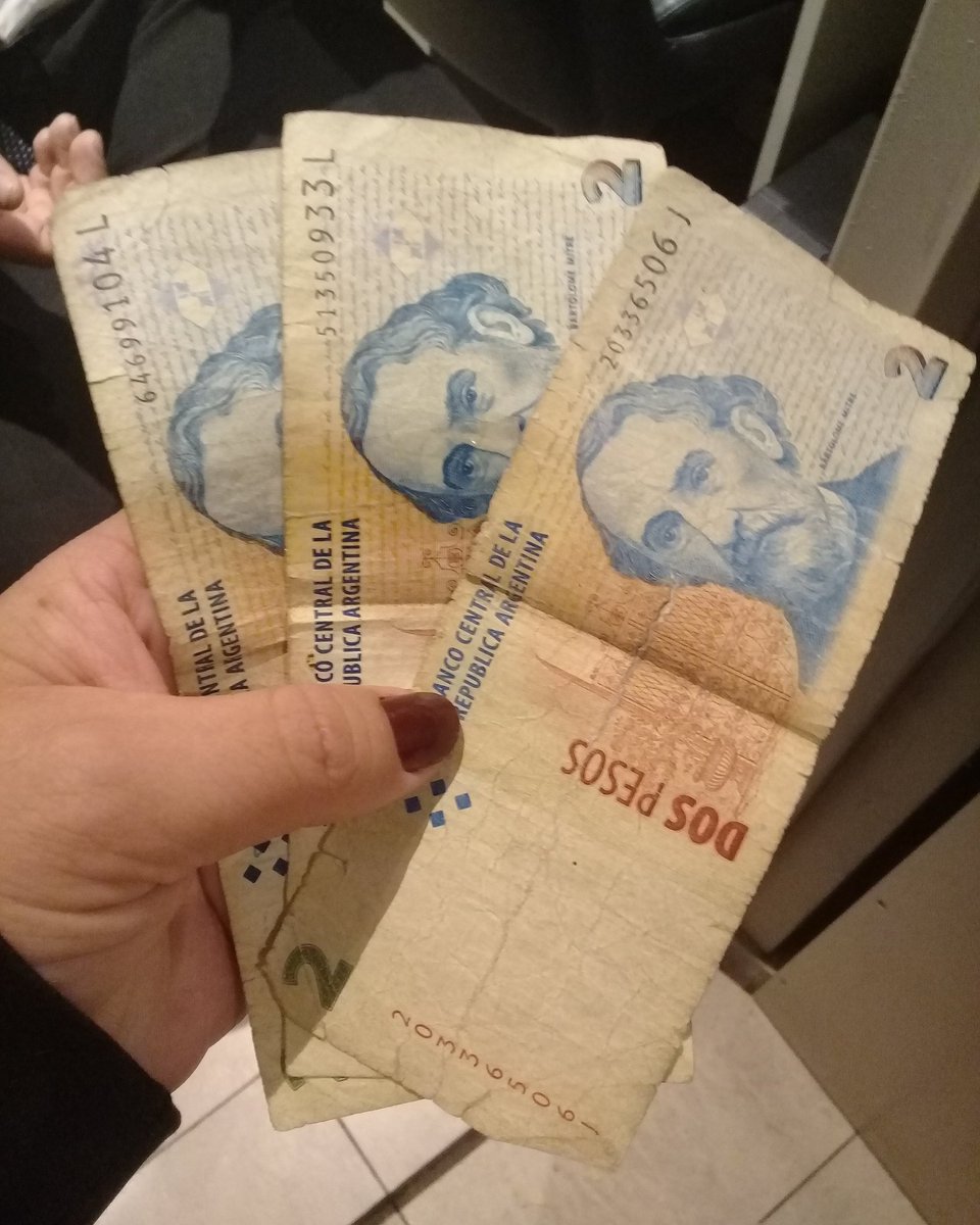 ViviimartinezVm's tweet photo. #lapropina de #hoy #sisepuede ser #masratas #nosirvenmasqueparacagar hace 6 meses dejaron de circular #billetes #cash #teatro #dobletes #doblefuncion https://t.co/gC55dW0TDf