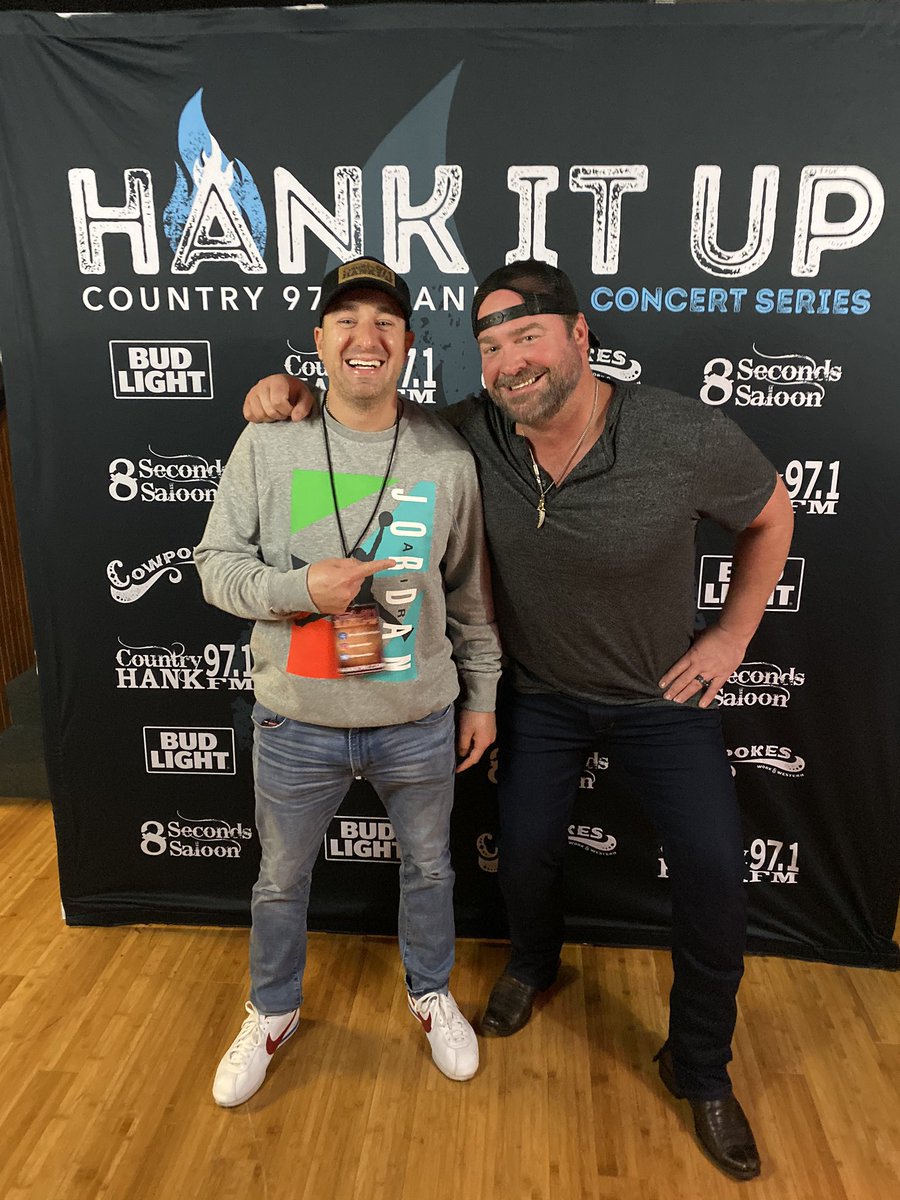 ProducerKyle's tweet photo. Yo @leebrice ! Heck of a show last night at @8secsaloon with @HANKFM & @budlight !
Me: You are a big $$$ dude!
Lee: How tall are you?
Me: 5โ9โ
Lee: You sure?
Me: I am with these @Nike #Dopemans !
Lee: Haha
Me: Iโm going to get some boots like you to add a couple more inches! https://t.co/tQMBP6VhKa