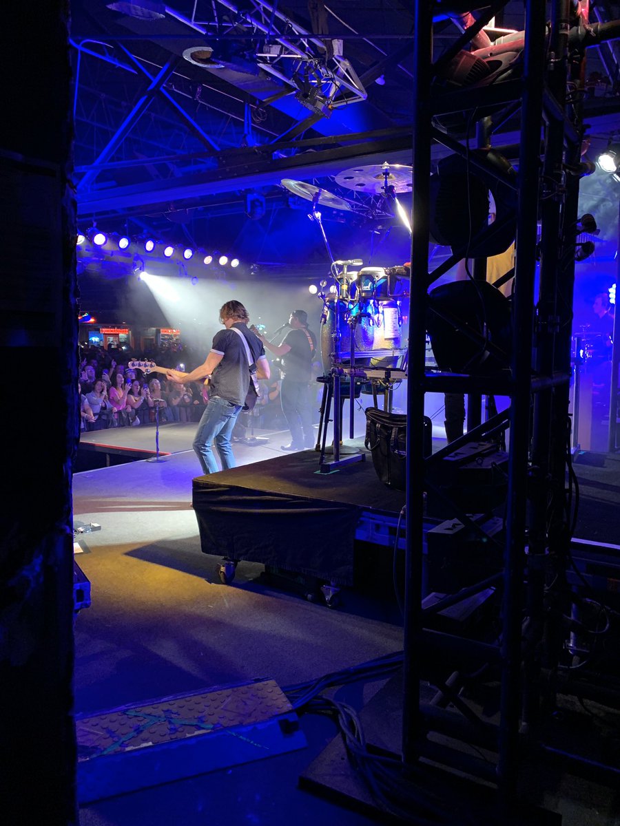 ProducerKyle's tweet photo. Yo @leebrice ! Heck of a show last night at @8secsaloon with @HANKFM & @budlight !
Me: You are a big $$$ dude!
Lee: How tall are you?
Me: 5โ9โ
Lee: You sure?
Me: I am with these @Nike #Dopemans !
Lee: Haha
Me: Iโm going to get some boots like you to add a couple more inches! https://t.co/tQMBP6VhKa