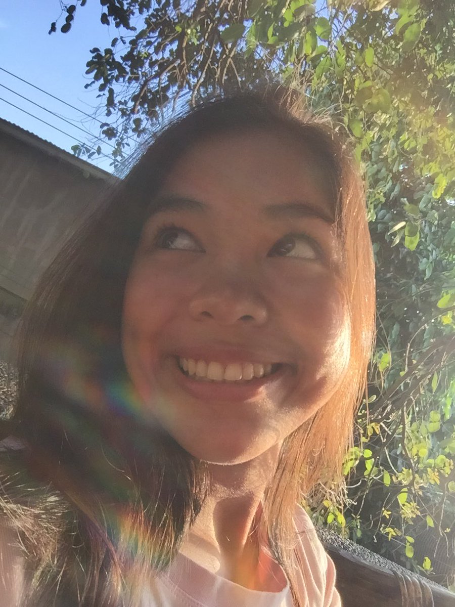 JiiingVanessa's tweet photo. #favepose mehehehehe https://t.co/Q3cS8dAMnL