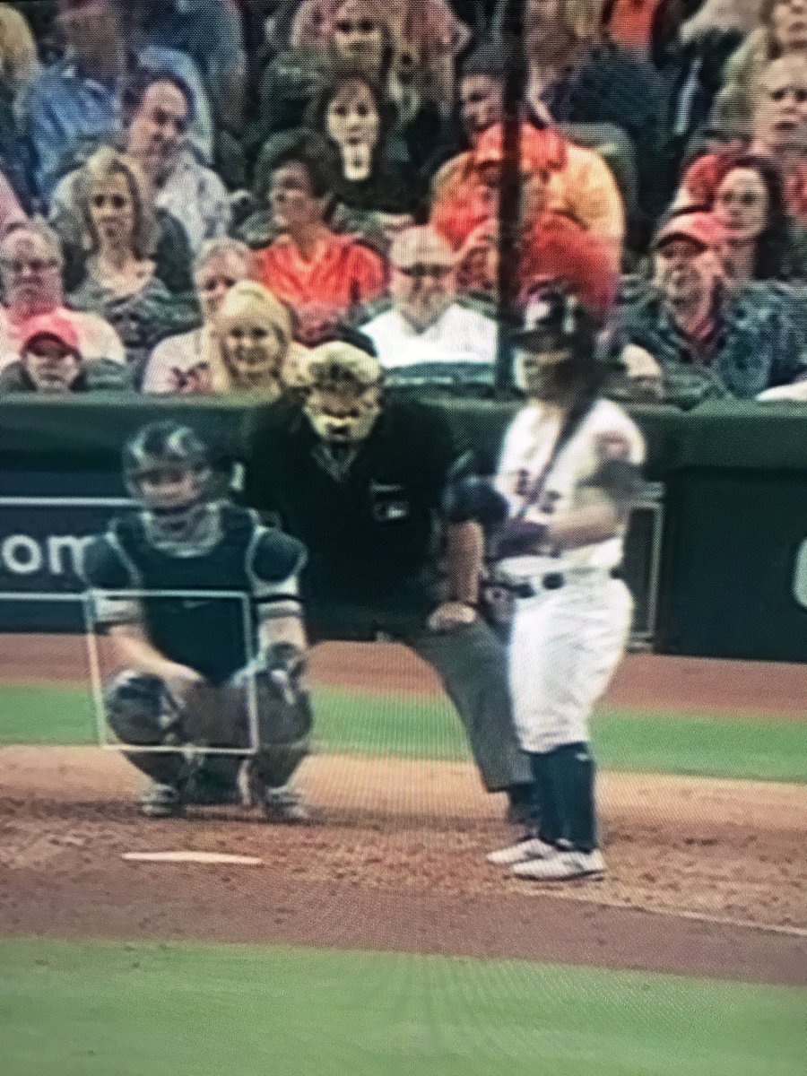 Corderoen's tweet photo. Rumbo a ganar la serie mundial con @LosAstros a través de #MLBxFOX https://t.co/xV9oKXUxzg