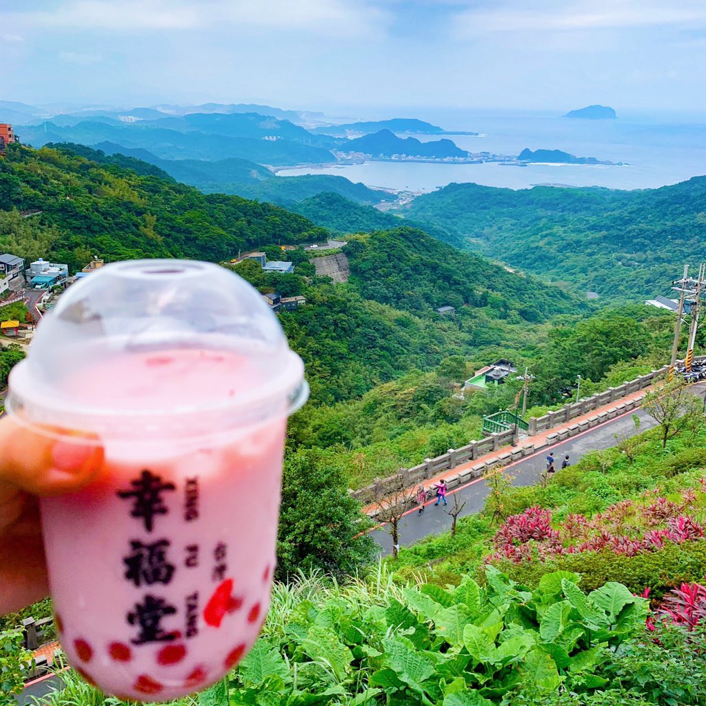 Boba land 💕#jiufen #taiwan #boba #solotravel #travel #wanderlust #stephmuneztravels