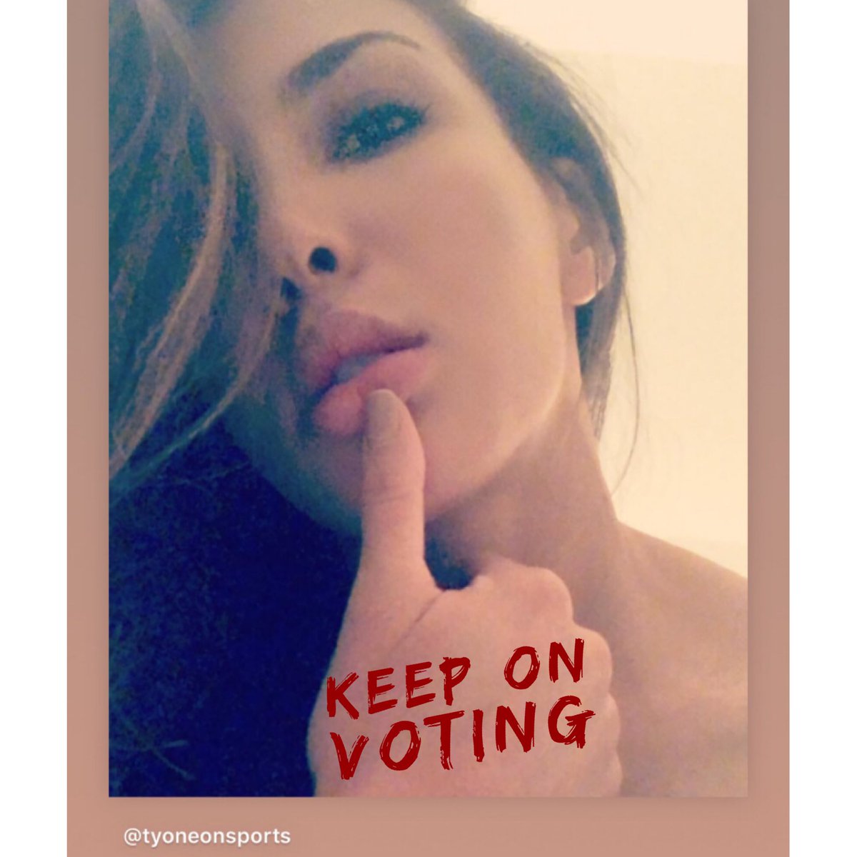 TyOrDieArmy's tweet photo. Come on #lakersnation, #lakersfans #lakersfam #lakersfamily. Vote for our @tyoneonsports to be Maxim’s next cover girl! LINK in bio.#TySavage #Lakers #lakersnation #Sports #tvhost #covergirl  #nextmaximcovergirl💋#maximsnextcovergirl2019  #fitness #model #girl #host #nba #nfl https://t.co/E7xp6JmGe2