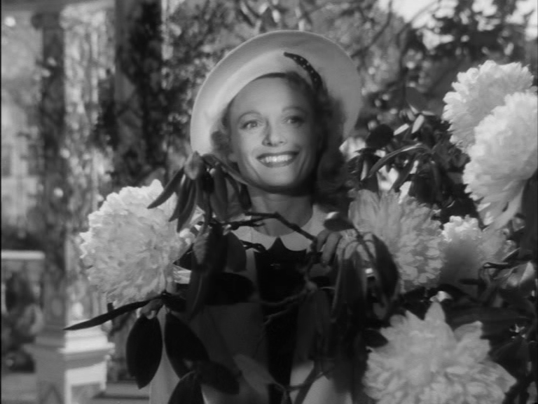 editedbylaura's tweet photo. Just watched the effervescent British romantic comedy #SpringinParkLane (1948) starring Anna Neagle and Michael Wilding. I absolutely LOVED this film! So much chemistry between the leads and the story was an absolute dream. I highly recommend this film โค๏ธ So wonderful! https://t.co/Xyd2LUN18A