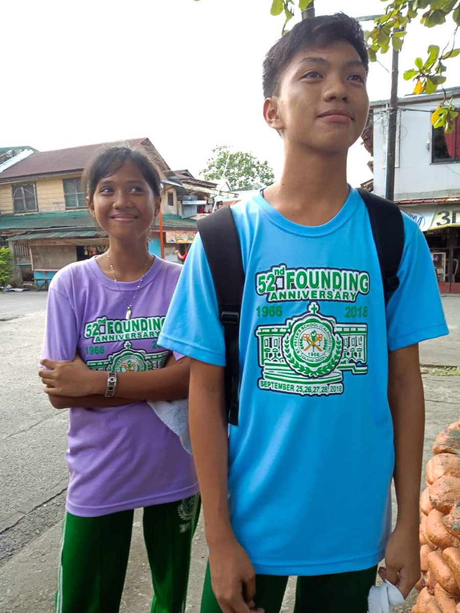 marahl__'s tweet photo. yung crush mo na araw mag papicture noon HAHAHAHA @just_alyssa20 https://t.co/DKJBdy0T5l