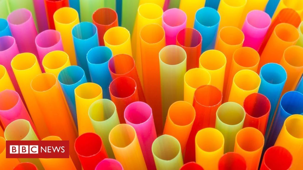 plasticsoupfoun's tweet photo. Single-use plastic straws, stirrers, cotton buds and cutlery could be banned in Wales next year. 🙌

The Welsh Government is to consult on restricting the sale of a wide-range of commonly littered throw-away #plastics. https://t.co/ih5jLR6XPc https://t.co/arkyfNQgFF