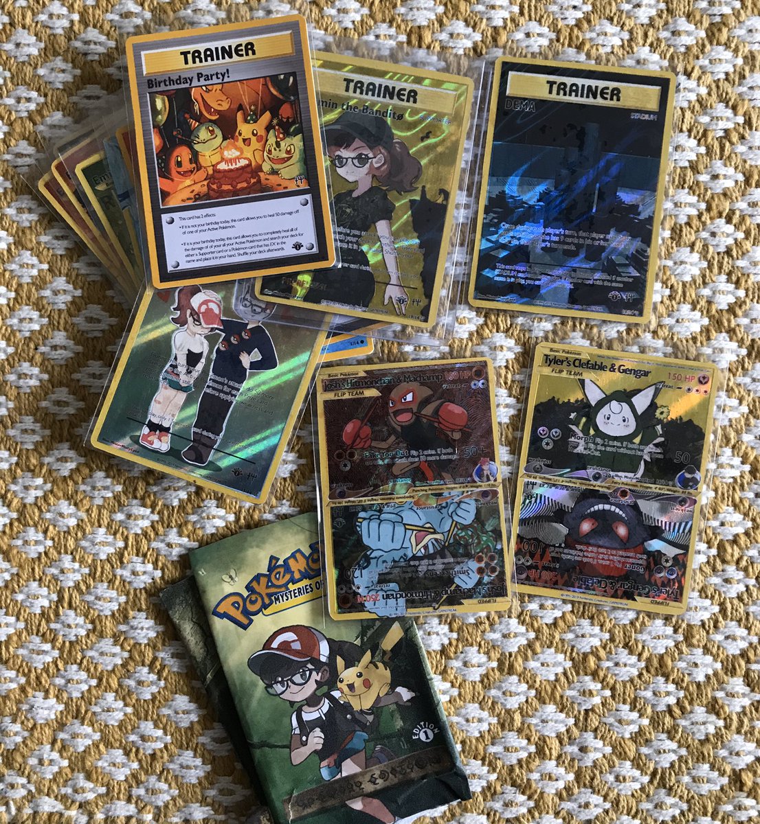 comedowncowards's tweet photo. • when using pokémon card please do not use the holographics •

my fiancé has TALENT

a personalised bandito style set featuring @tylerrjoseph + @joshuadun 
#cliqueart https://t.co/W1jCaa5DxA