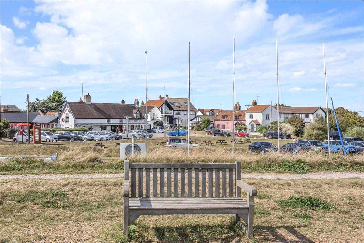 Unusual home for sale in the hamlet of #FelixstoweFerry as seen in the <a href="/EADT24/">East Anglian Daily Times</a>. Marenia is a 2 bedroom bungalow at home at the heart of Felixstowe Ferry. Call our office to find out more 01394 779444. eadt.co.uk…/two-bedroom-home-for-350-000-in-su…...
See more