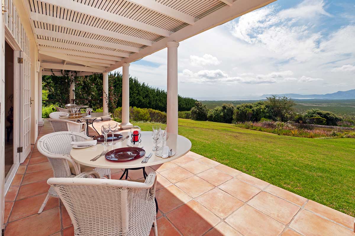 Panorama_Bella's tweet photo. We have a new Chef and a new Menu and we are ready to tickle your taste-buds into heaven!

View our menus on https://t.co/RAgaM7S7Sy

Book your experience!
082 901 76 50 Bellavista@hermanus.co.za

Stanford Tourism &amp; Business

#Foodies
#Excellence
#Garden
#Organic
#Wine
#Overberg https://t.co/jVU1DrI2oi