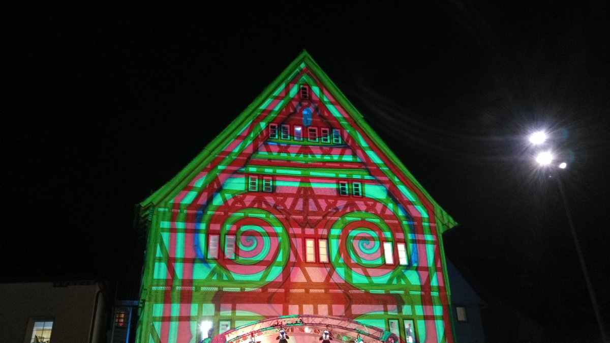 HdS_Waiblingen's tweet photo. #Waiblingen hat geleuchtet und wir mit. #MuseumMalAnders #Taschenlampenführung #Remstalgartenschau https://t.co/eqbXd0D1w3