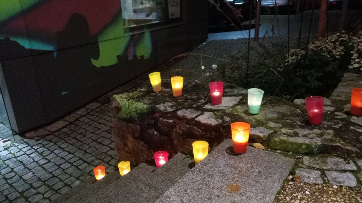 HdS_Waiblingen's tweet photo. #Waiblingen hat geleuchtet und wir mit. #MuseumMalAnders #Taschenlampenführung #Remstalgartenschau https://t.co/eqbXd0D1w3