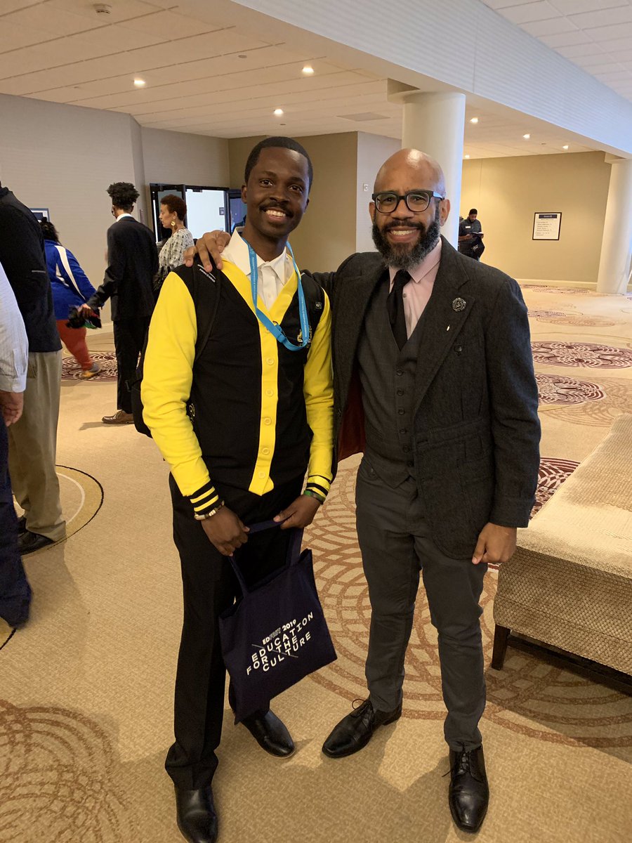 Julius Davis tweet media