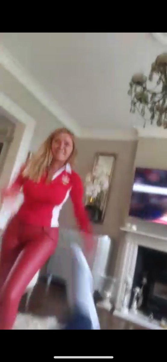 carolvorders's tweet photo. We are BELIEVERS.....⁦@WelshRugbyUnion⁩ ⁦@rugbyworldcup⁩ 🏴󠁧󠁢󠁷󠁬󠁳󠁿❤️🏆🏴󠁧󠁢󠁷󠁬󠁳󠁿❤️🏆🇯🇵👏🏼 https://t.co/NI5A8mDExg