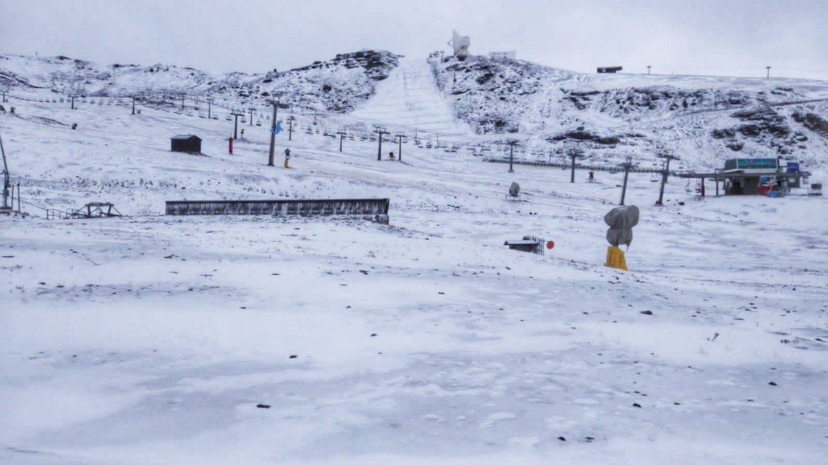 websierranevada's tweet photo. ...y también en #Borreguiles, claro❄️ 
#SierraNevada #SienteLaNieve https://t.co/m0O16M5XQ8