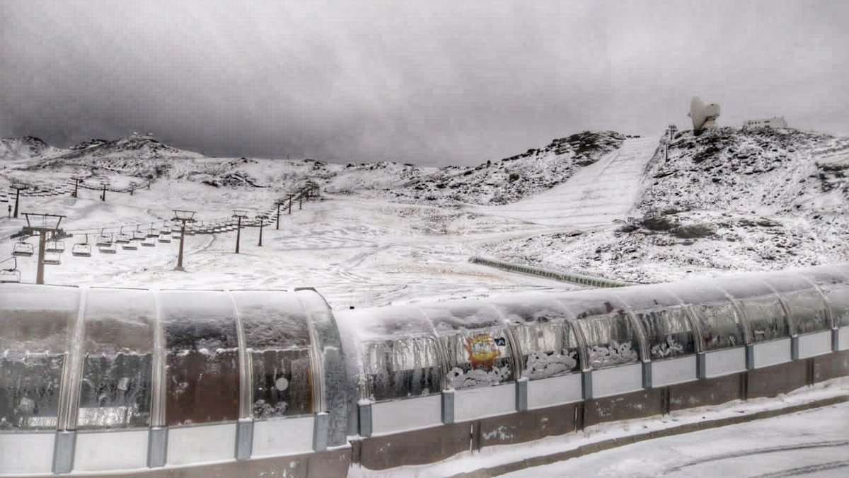 websierranevada's tweet photo. ...y también en #Borreguiles, claro❄️ 
#SierraNevada #SienteLaNieve https://t.co/m0O16M5XQ8