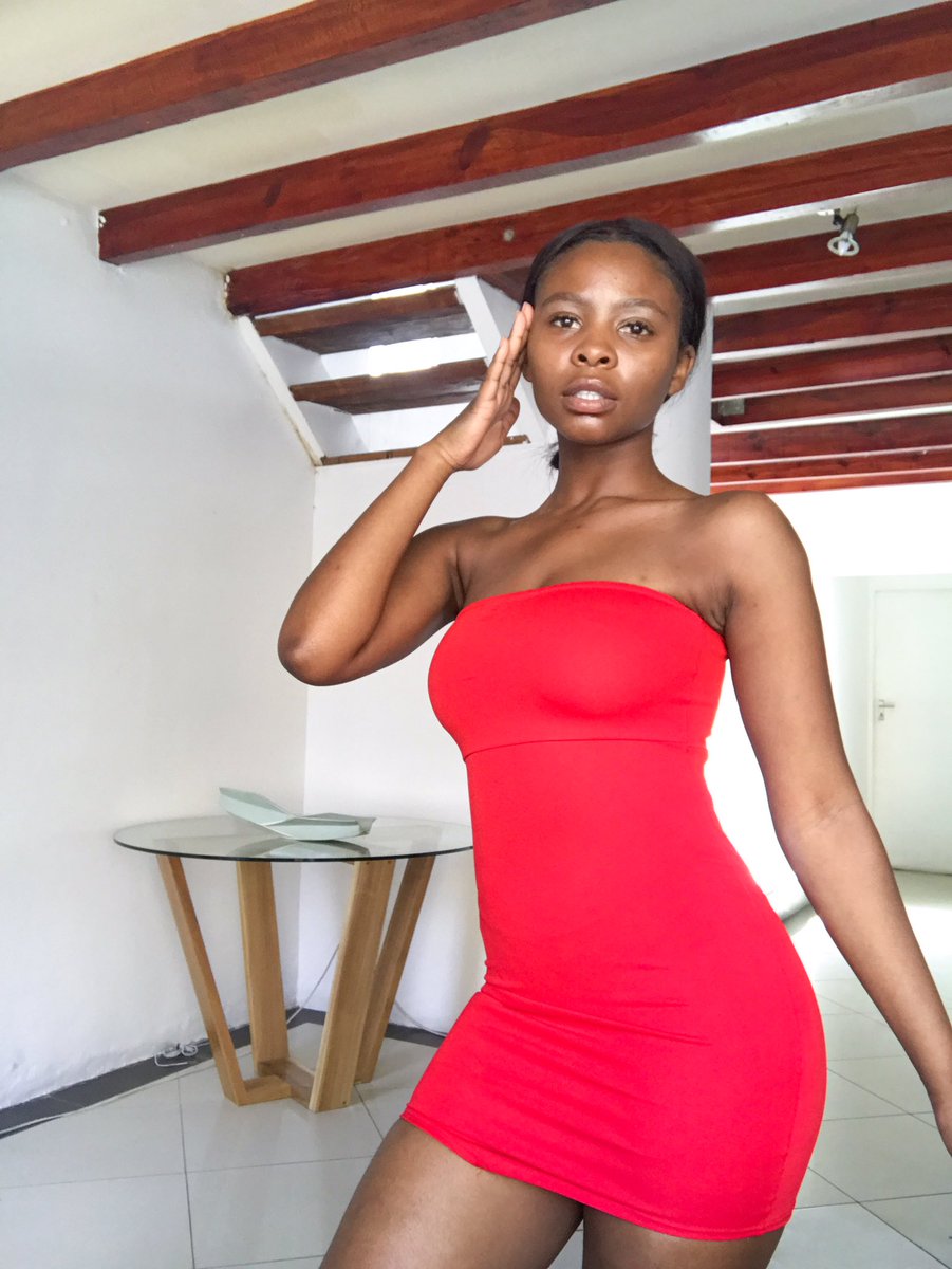ClosetsI's tweet photo. Red Bandeau Mini Dress R280 (In Red &amp; Pink) https://t.co/jCFa9fwu3N