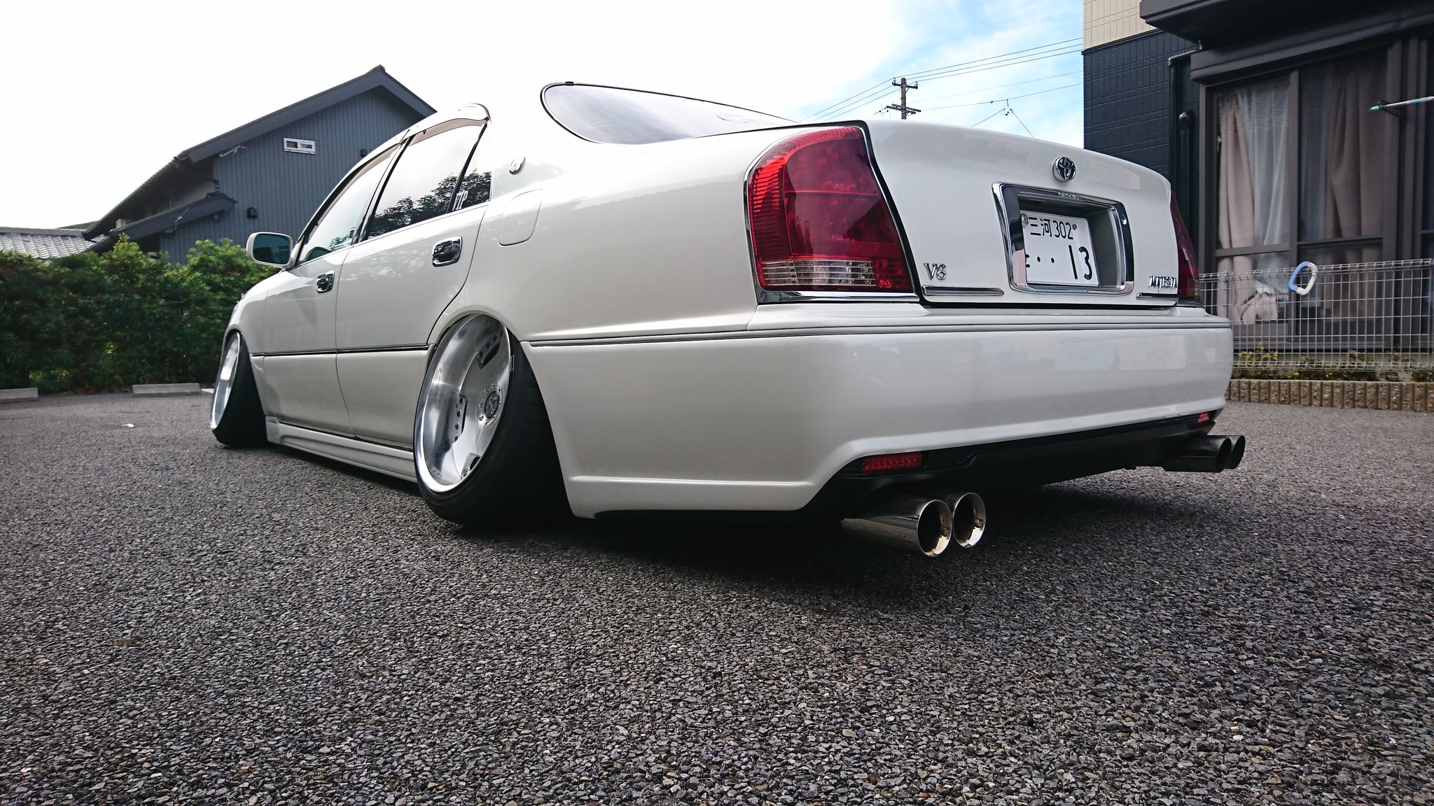 跳ね上げ デュアル ハス切り マフラー