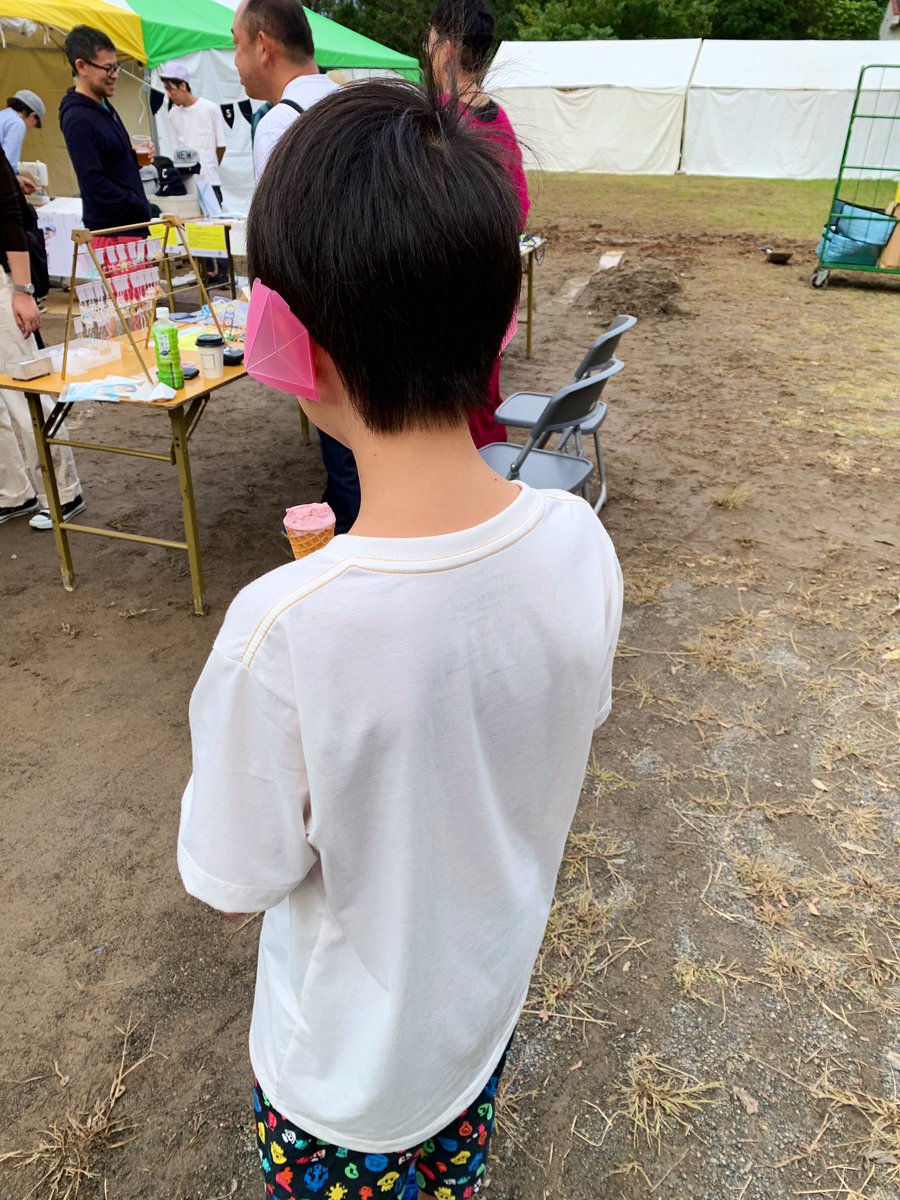 nyontan's tweet photo. 集音効果のあるウェアラブルなアクセサリー、PlayEar、配布してますー #NEWTOWN2019 #PlayEar https://t.co/aoEwGSFaQ9