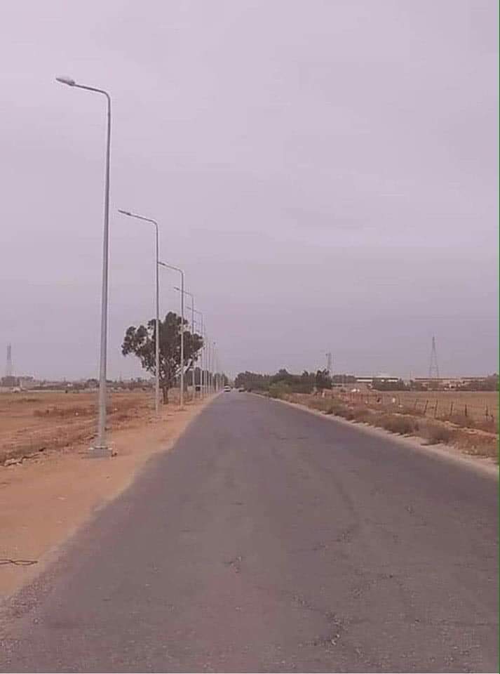 -مالك يا أعمده
-ماف شي