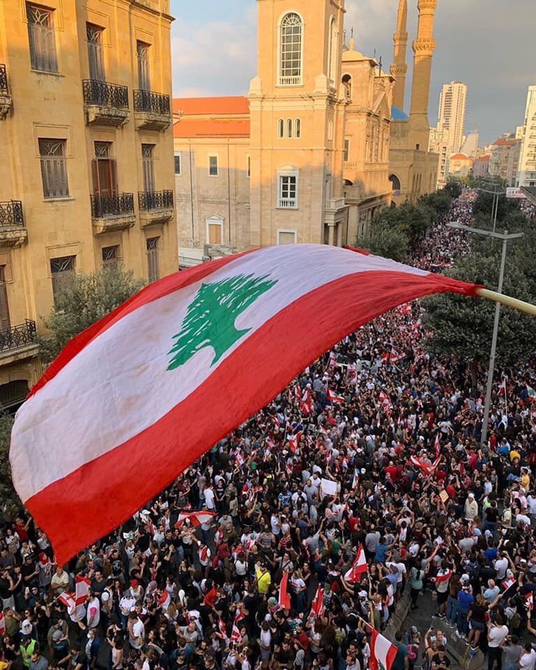 lebanonpics's tweet photo. إذا الشّعب يوماً أراد الحياة، فلا بدّ أن... https://t.co/nZfrysfaZc