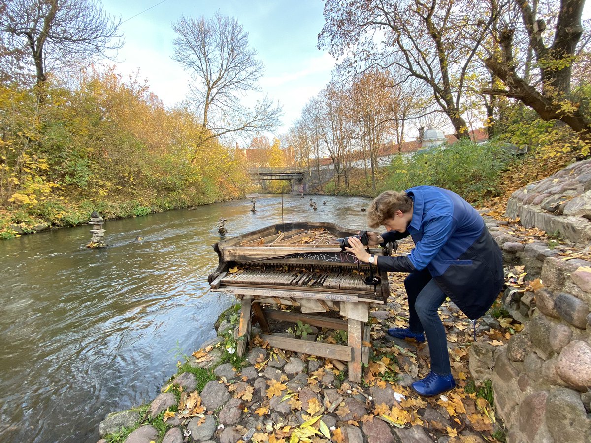 janlisiecki's tweet photo. #autumn #travel moments in #Vilnius #Lithuania https://t.co/1TDvx9FQue