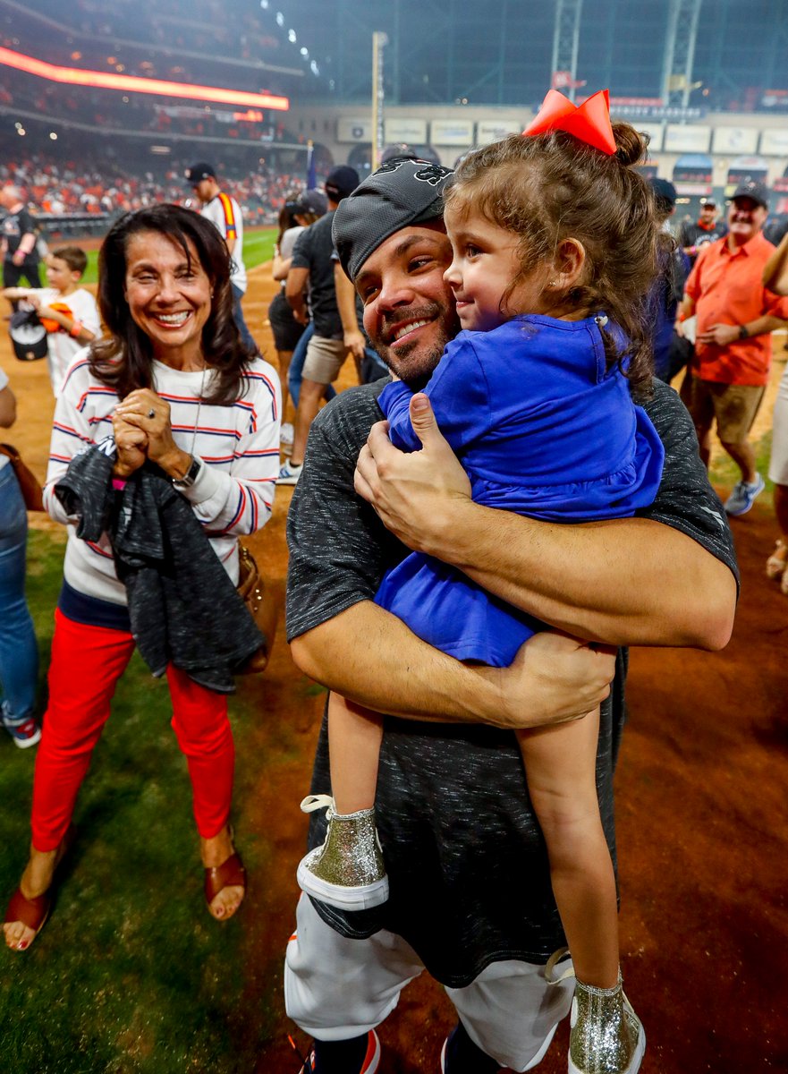 Our @coomerchron caught this precious moment of Jose Altuve with his  daughter shortly after hitting a walk-off homer that sent the Astros to the  World Series.