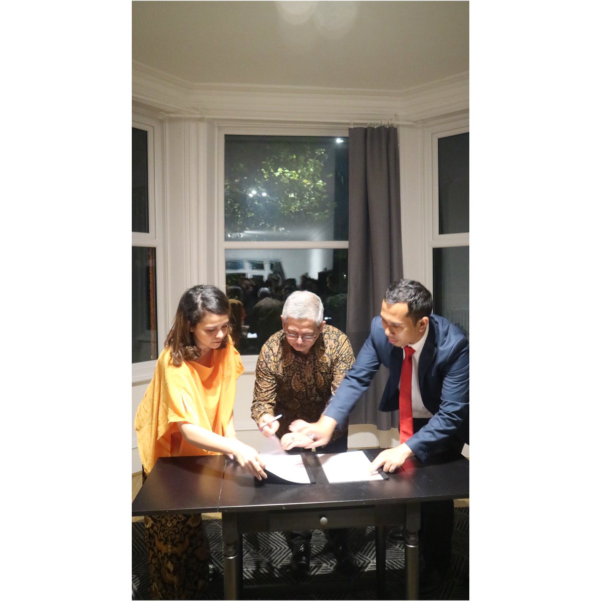 Atdikbud London tweet media