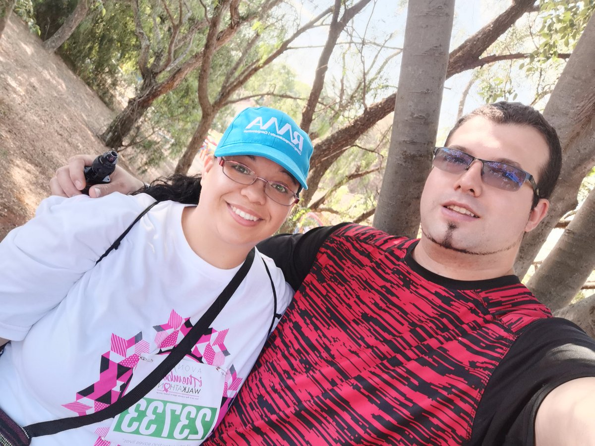 leandralevin_le's tweet photo. Getting ready to start the #iThembaWalk2019
#Stand4Her #BreastCancerAwareness #RMACares https://t.co/uc15uJpRtB