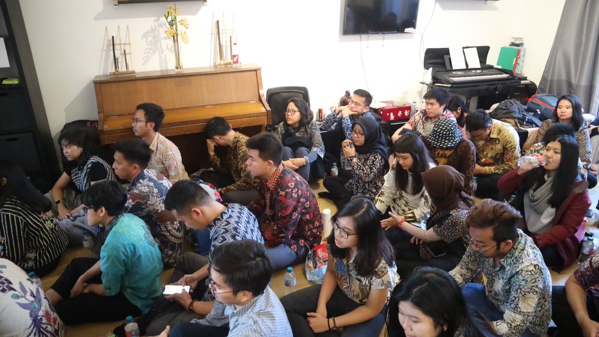 Atdikbud London tweet media