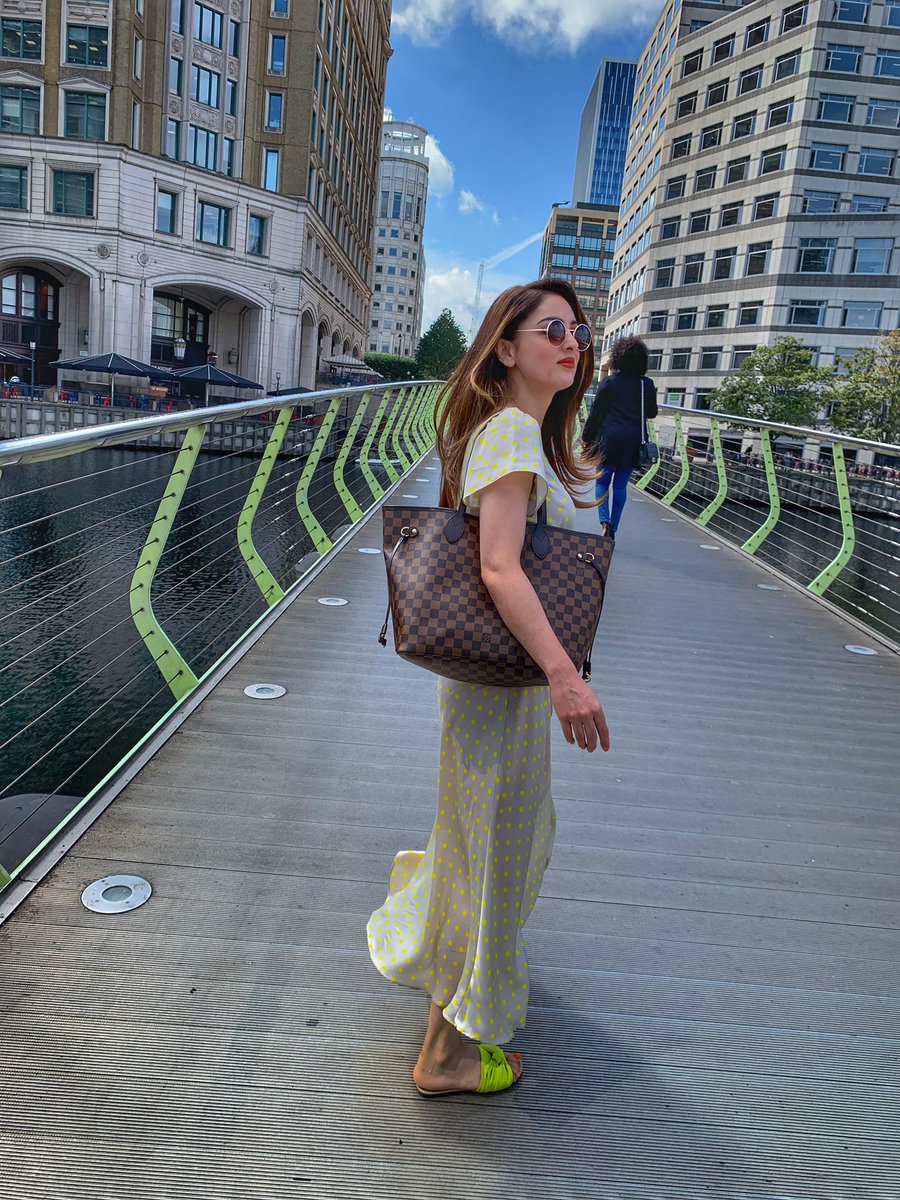 IamSandeepaDhar's tweet image. Wanderer 🧚🏻‍♀️
#underthebluesky #traveldiaries #StreetFlow