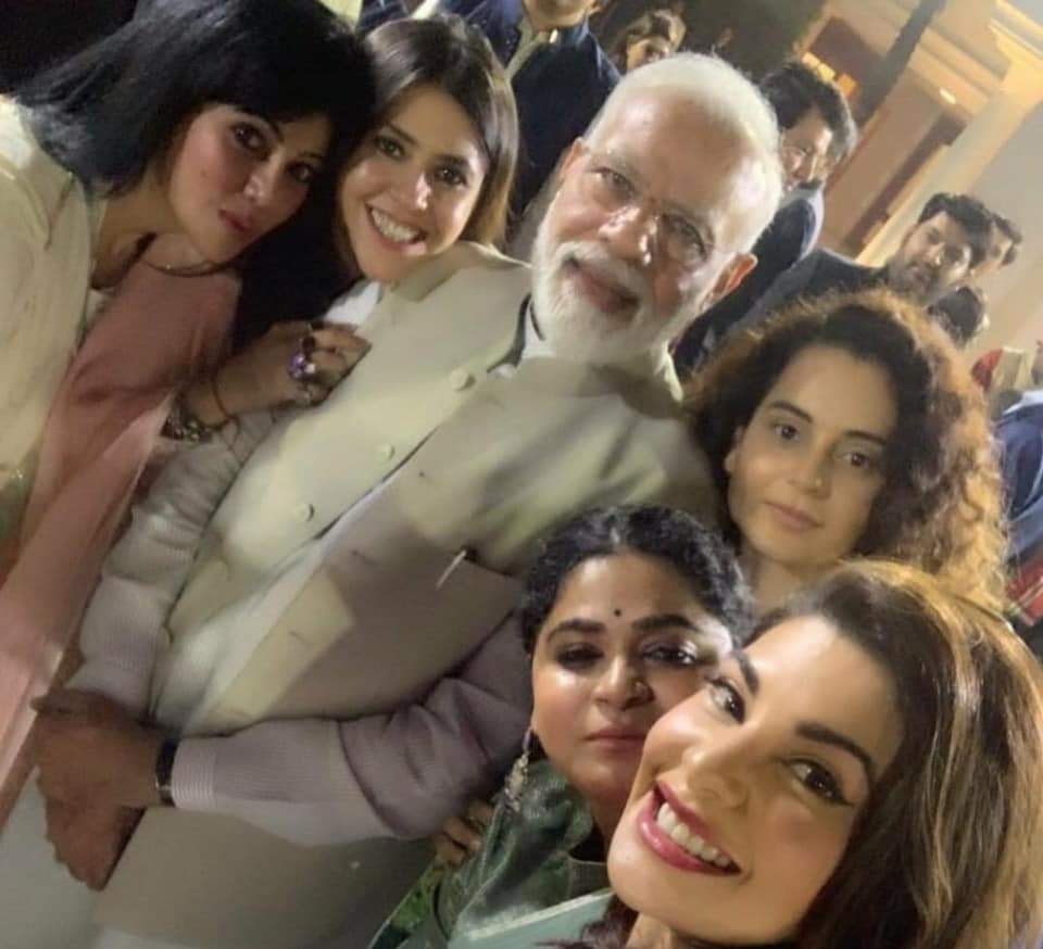 manishbpl1's tweet photo. After #RaviShankarPrasad linked #boxofficecollection with #GDP , #Modi tries to boost #economy . Meets #Bollywood ! #modistylediplomacy @narendramodi @rsprasad @Asli_Jacqueline @ektaravikapoor @animesh0712 @ranashu https://t.co/f8fosV3ryz