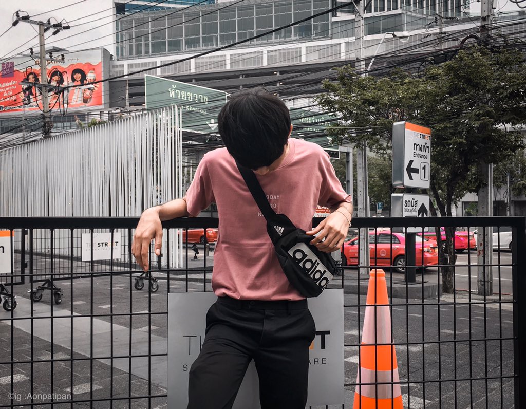 ปพ• tweet media