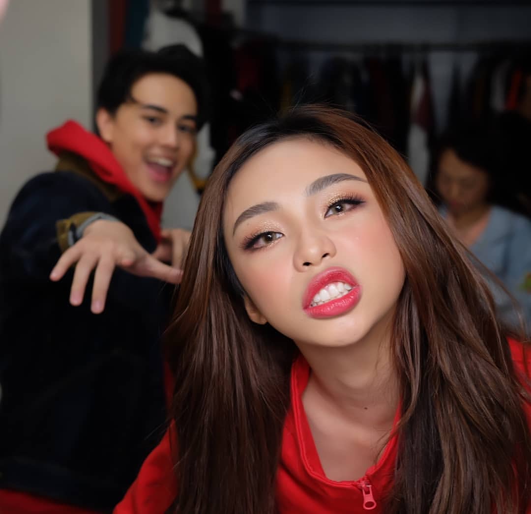 hello_EJB's tweet photo. Happy to see na both trending parin ang tags natin! ♡

#iWantPartyWithMayWard

@Barber_Edward_ @maymayentrata07 https://t.co/tDQ9O8I8Xu