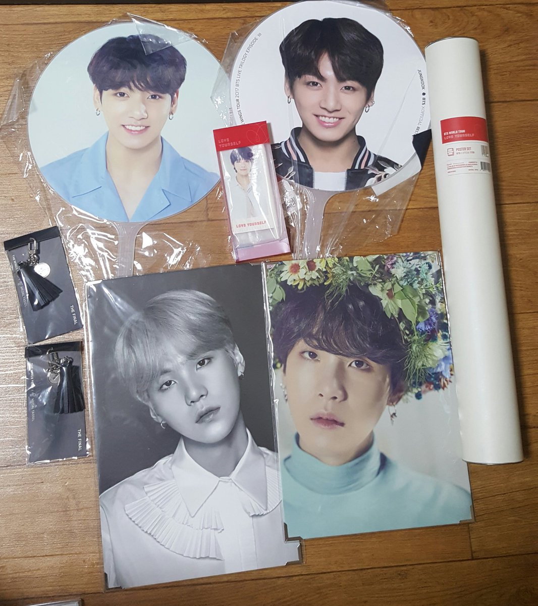 buy_transaction's tweet photo. 방탄굿즈양도합다💕
#오늘굿즈 #럽셀콘굿즈 #머스터굿즈 #윙파콘굿즈 #btsbvb #이미지피켓 #프포 #아크릴시계 #포스터 #인화사진 #방탄굿즈양도 #bt21굿즈 #렌티큘러키링 #일본앨범 #오늘엽서 #정국피켓 #앨범양도 #윤기프포 #오늘인화사진 #방탄소년단굿즈 #bts굿즈 #DVD #럽셀포스터 #컨셉북 https://t.co/gOjPgzm88c
