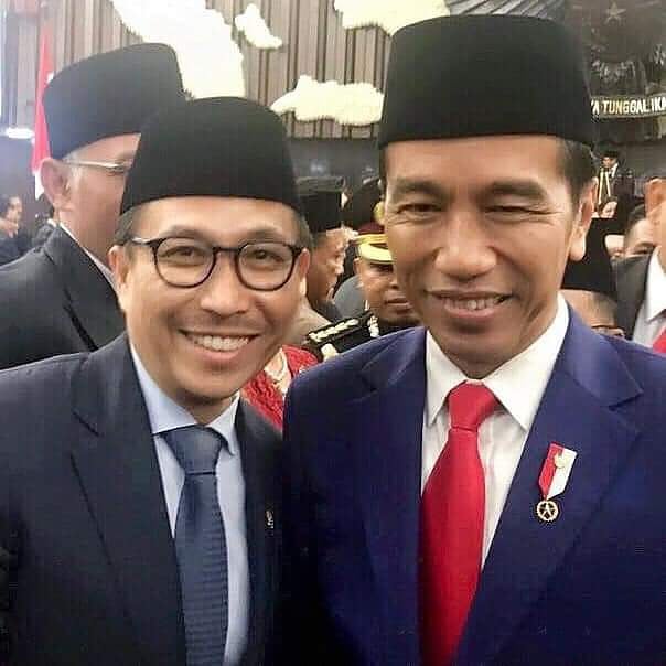 antonlandi's tweet photo. Selamat atas dilantiknya Bapak Ir. Joko Widodo dan K. H. Ma'ruf Amin sebagai Presiden serta Wakil Presiden RI 2019-2024. Selamat bekerja demi kemakmuran Indonesia. https://t.co/a64MsZehKN