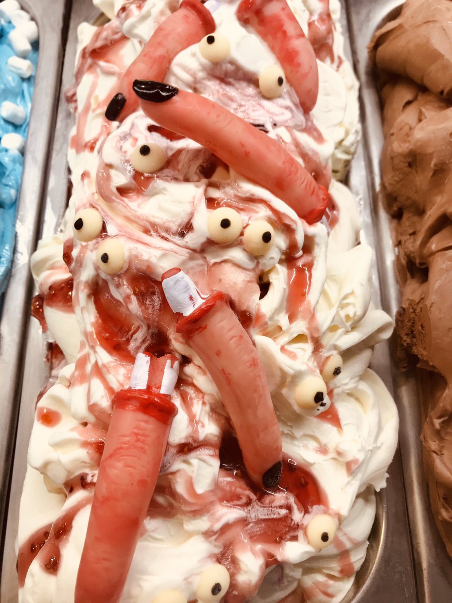 Finger licking good! 👻☠️#scary#icecream#halloween