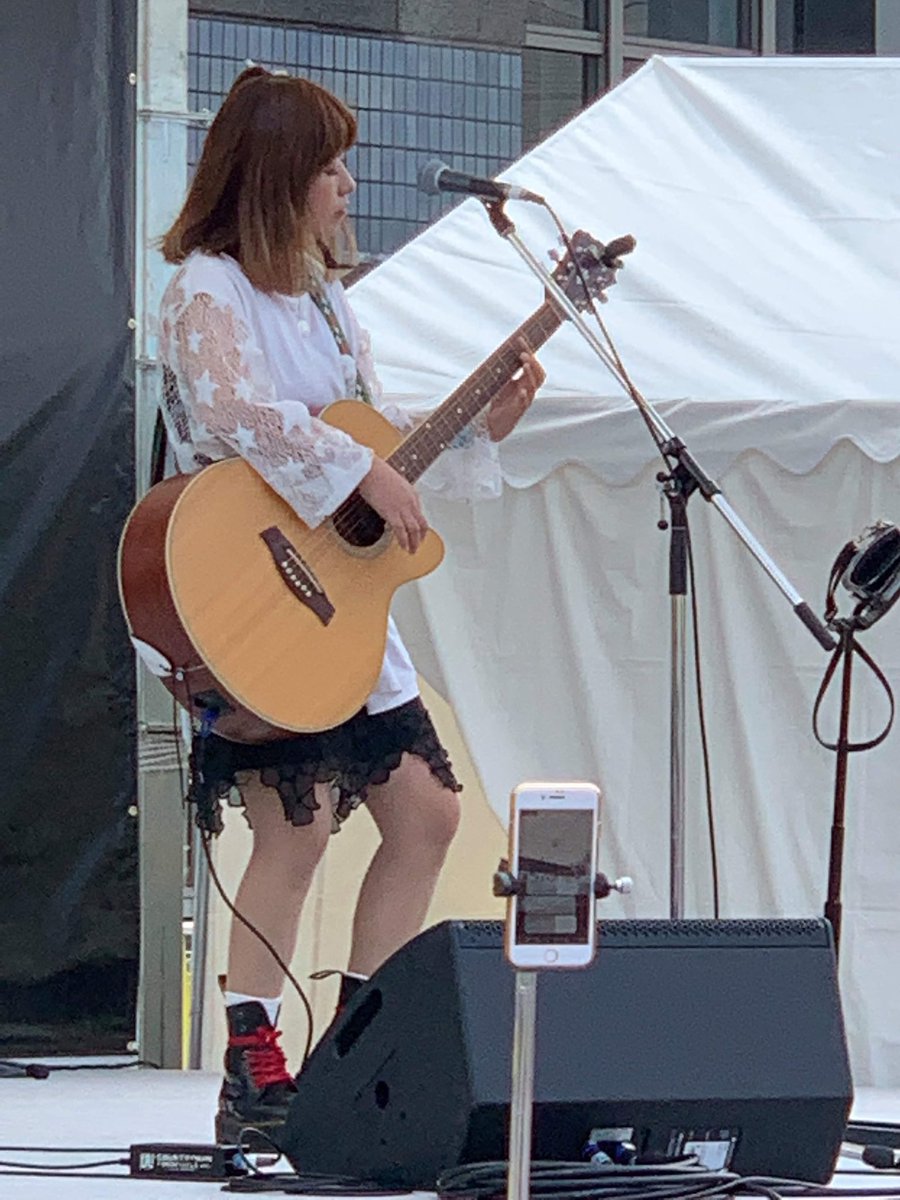 蓮音まゆNEWTOWN2019
パルテノン多摩ステージ歌わせて頂けきました!  
あたたかなお客様に、
NEWTOWNスタッフ皆さまお世話になりました！

ありがとうございます😊

見に来てくれたファンもいて
心強かった！

曲
NEW WORLD
晴耕雨読
流木
森羅万象

#NEWTOWN2019
#多摩センター
#蓮音まゆ