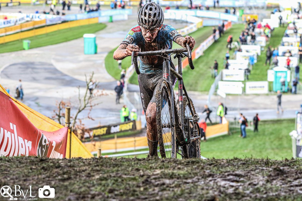 BinkMarino's tweet image. First win of the season, Superprestige CX Boom for Yorben Lauryssen, love to work with young and motivated athletes. @PCallant #binksbase #YorbenLauryssen