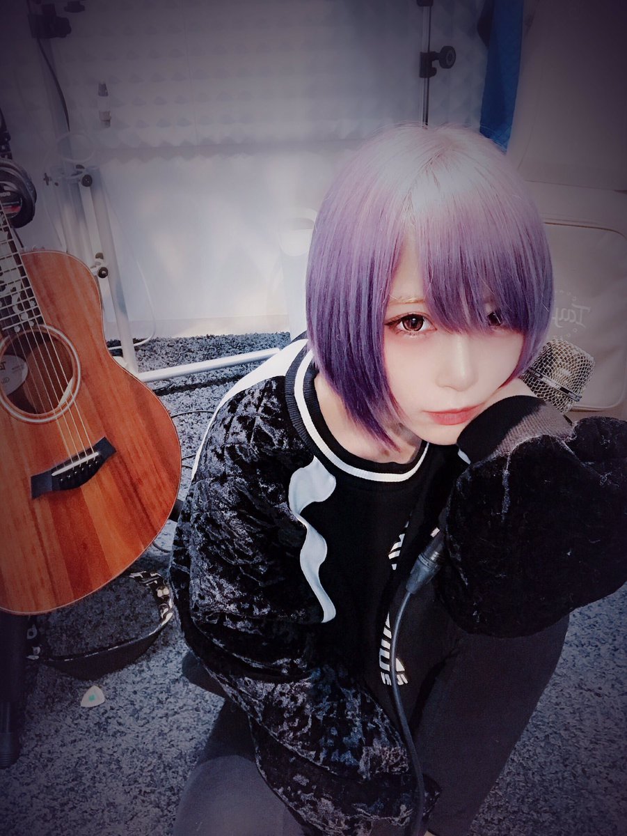マスター カシ オン 絶望系アニソンシンガーreona さん21歳の誕生日おめでとうございます 僕にとって初めてデビューから知ってるアーティストさんがreonaさんです アニサマで本物のreonaさんを見れて曲を聞いたことは忘れない じゃあな Birth19