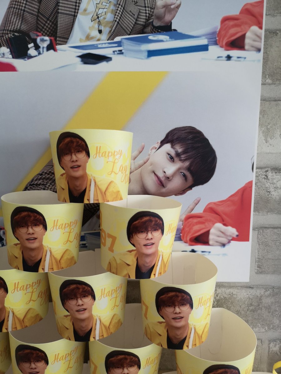 LuckyOneCebu's tweet photo. The cutest cup Sleeves by @LayXingPH! ๐ฅฐ๐ #OnesweetDayForLay ๐ฏ @layzhang @weareoneEXO https://t.co/xC8paZ51Sd