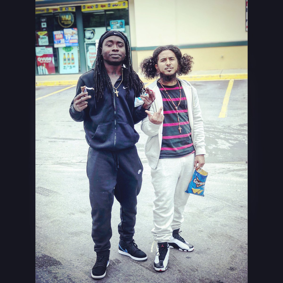 goodjobdame's tweet photo. Free a real nigga. Love you boy. #FreeMonster π¦ https://t.co/8wyEAJvr7M