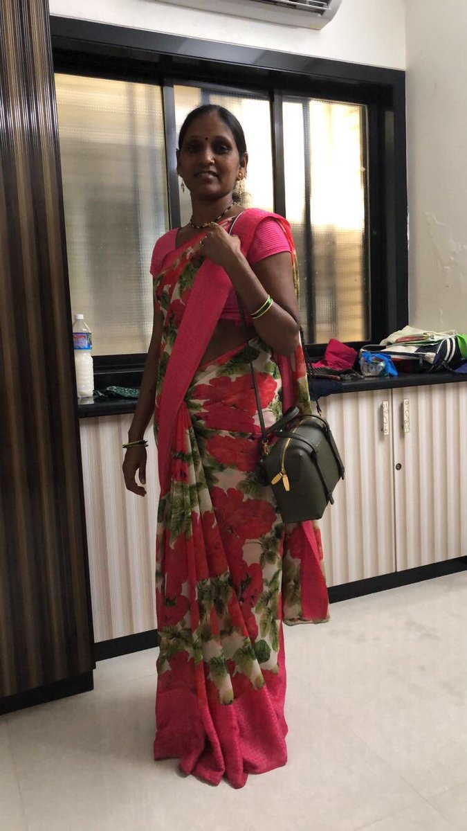 sanghvinikita5's tweet photo. @TVSCredit Here is selfie with selfless person who works hard for me & my family๐ Tysm so much Alka di ๐ she helps us for dusting,cooking. Yeah one more thing she is more stylish then me๐she is our family member๐ซ
#WishAndWin #MagicalDiwali #ContetsAlert @SamsungIndia @TVSCredit https://t.co/7RQ1i1mQEh